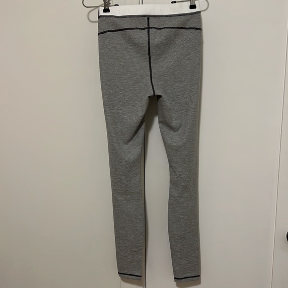 Fabletics | Waffle Bra + Leggings - Picture 10 of 10